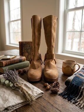 FRYE Jean Harness Women’s 9B Almond Suede Tall Moto Boots